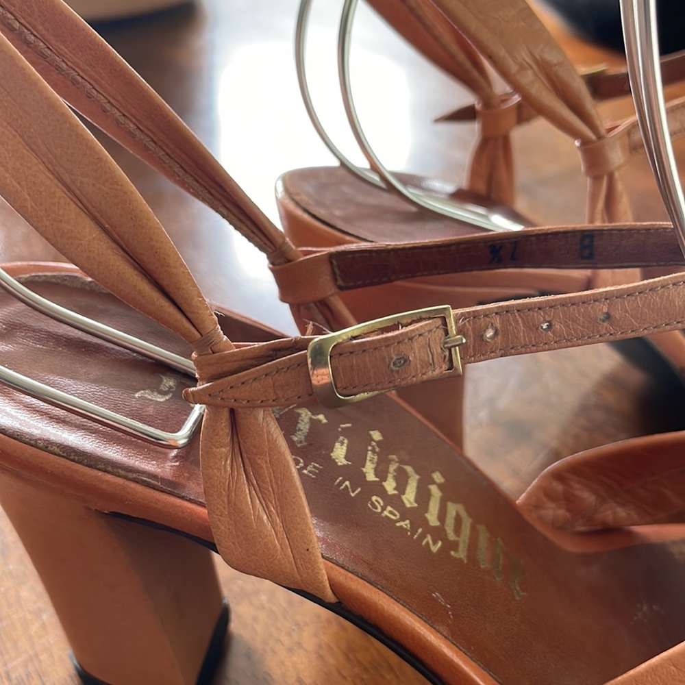 Martinique sandals, size 7.5 - Picture 2 of 8